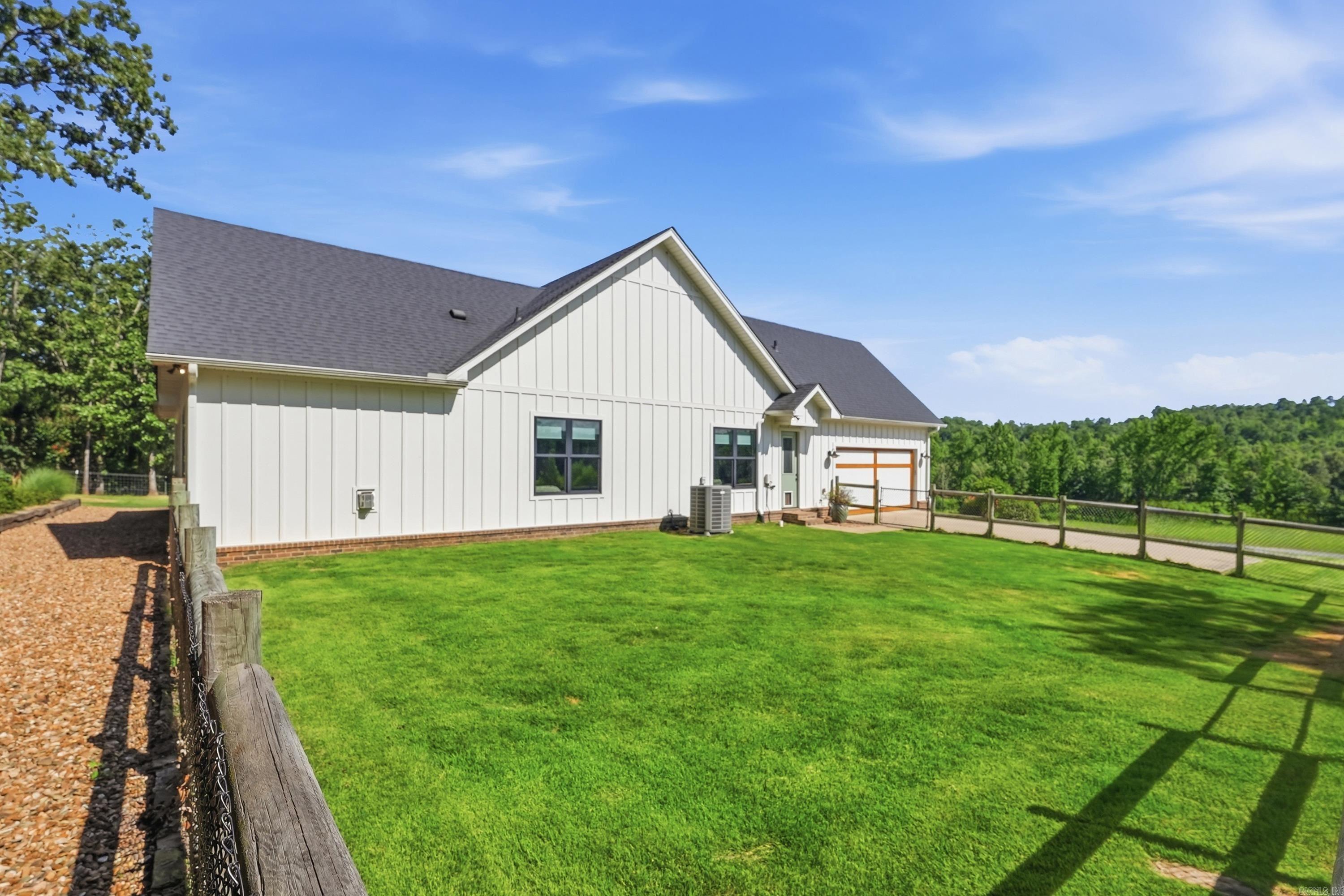 Metes & Bounds - Residential