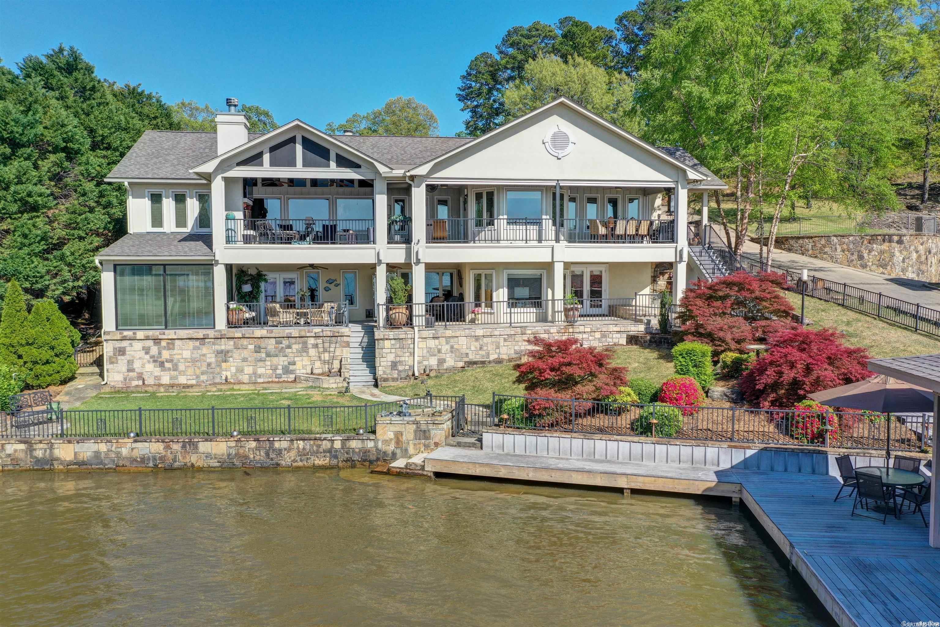 Driftwood Point - Residential