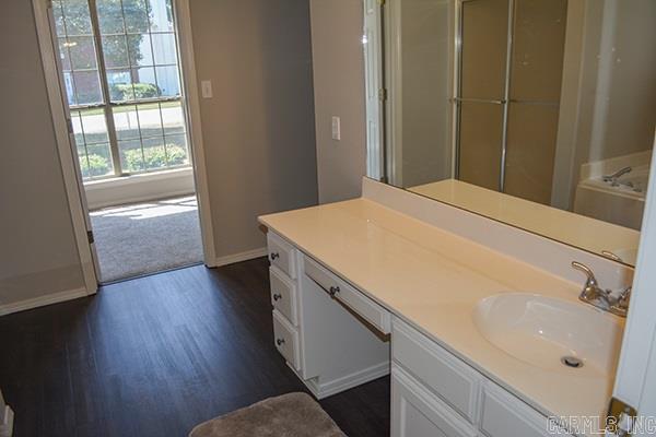 CHERRY CREEK - Residential