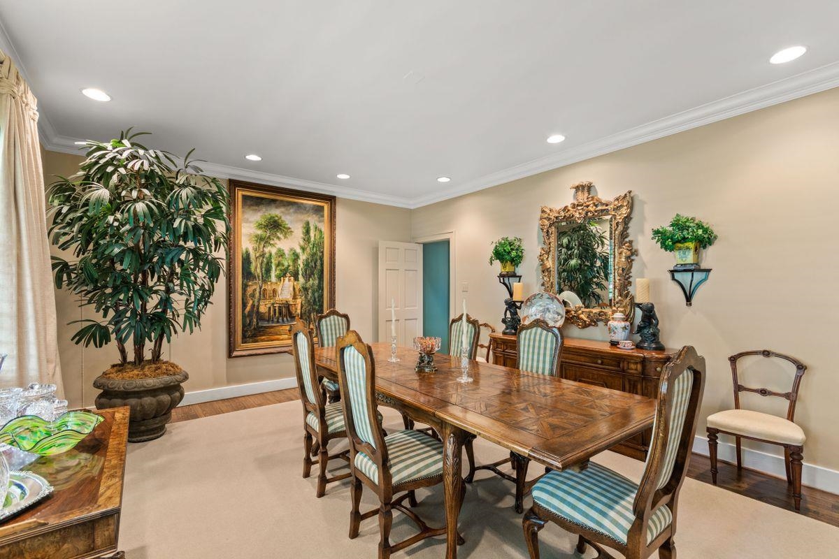 COUNTRY CLUB HGTS - Residential