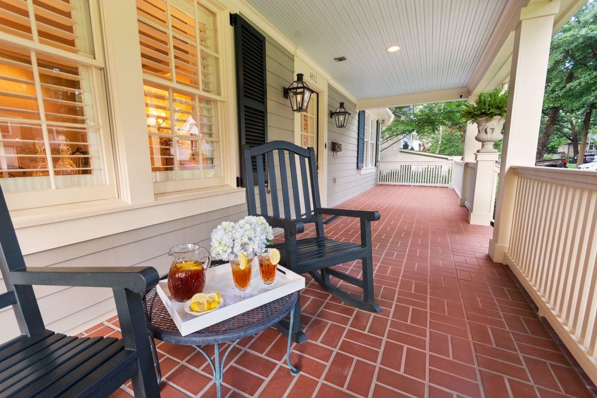 COUNTRY CLUB HGTS - Residential