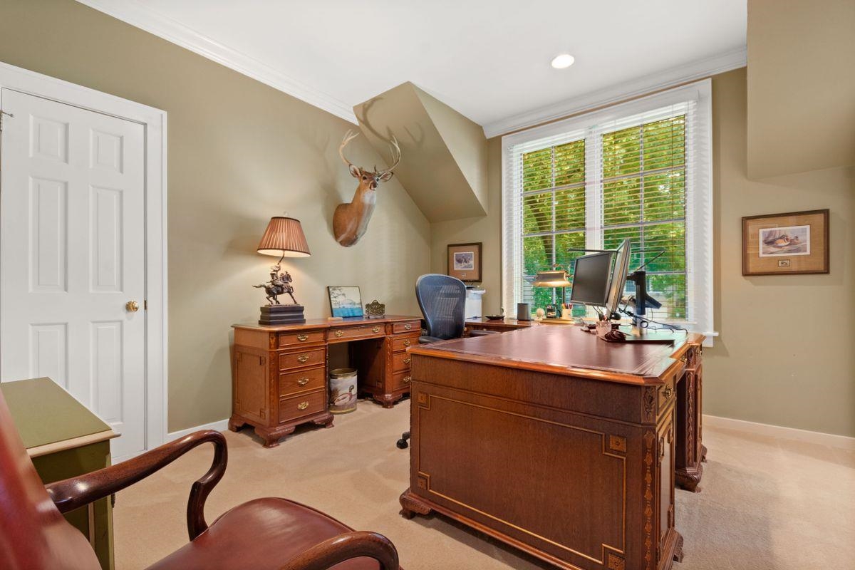 COUNTRY CLUB HGTS - Residential