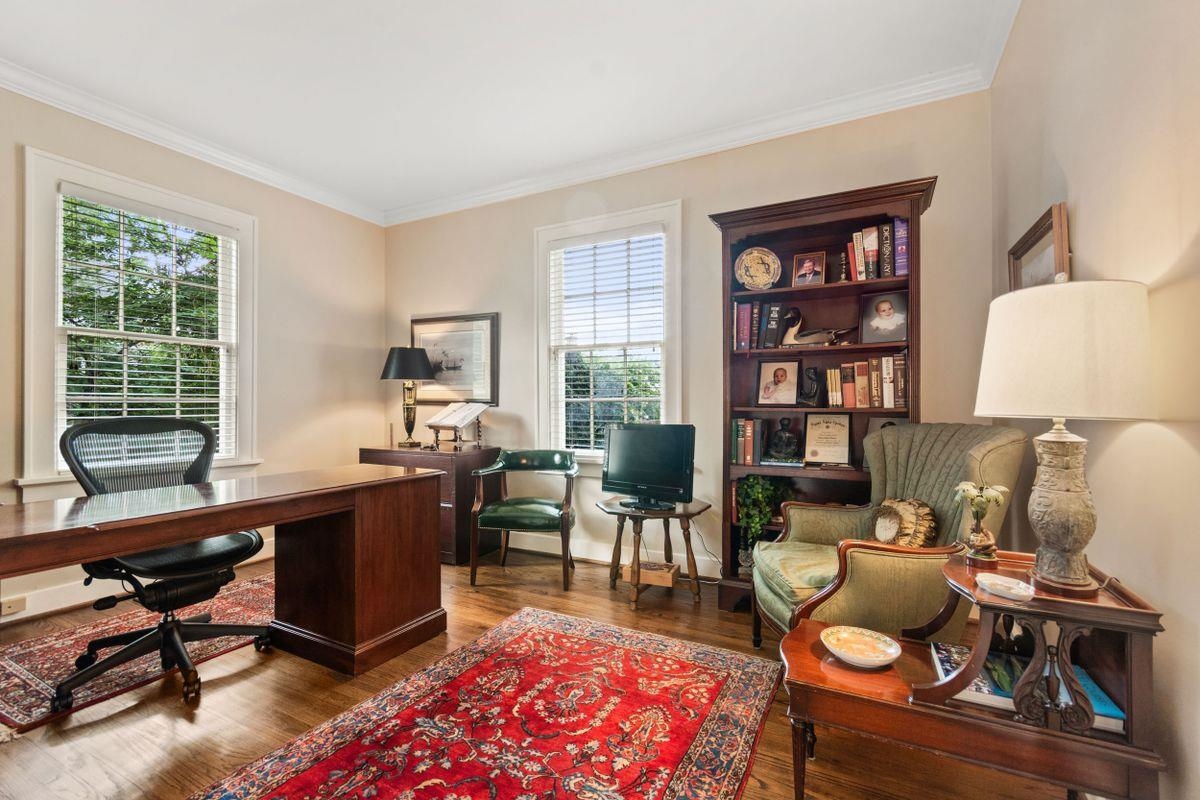 COUNTRY CLUB HGTS - Residential