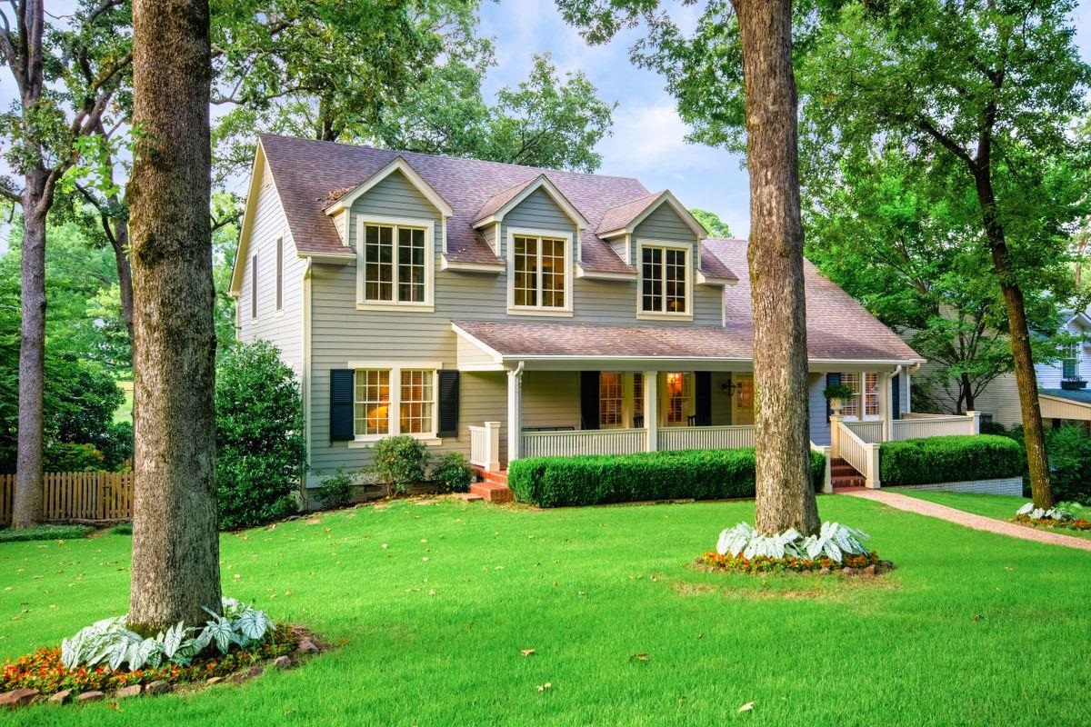 COUNTRY CLUB HGTS - Residential