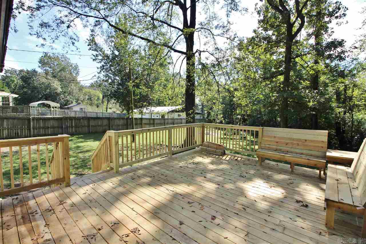 PEBBLE LAKE - Residential