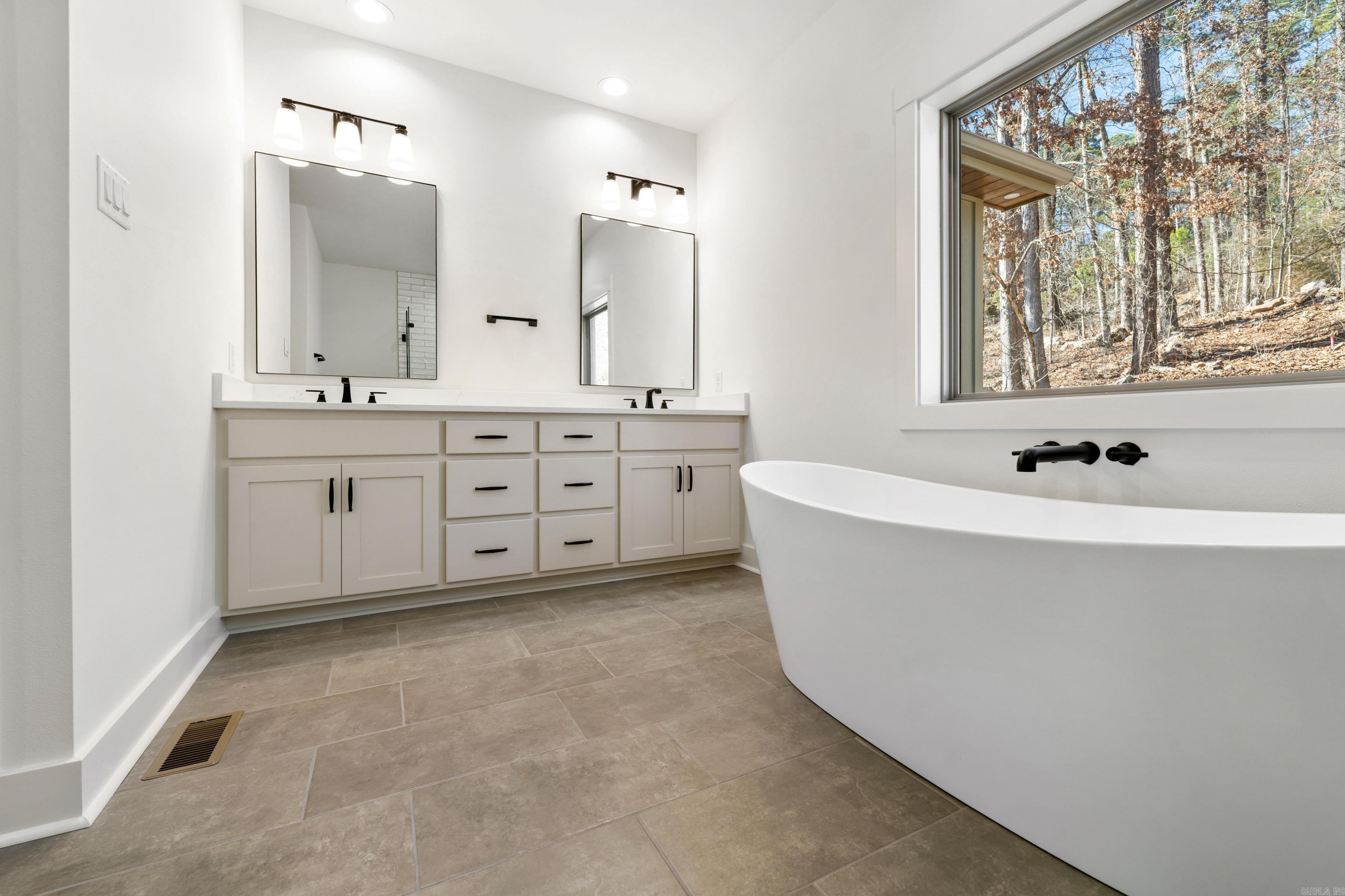 HIDDEN VALLEY ESTATES - Residential