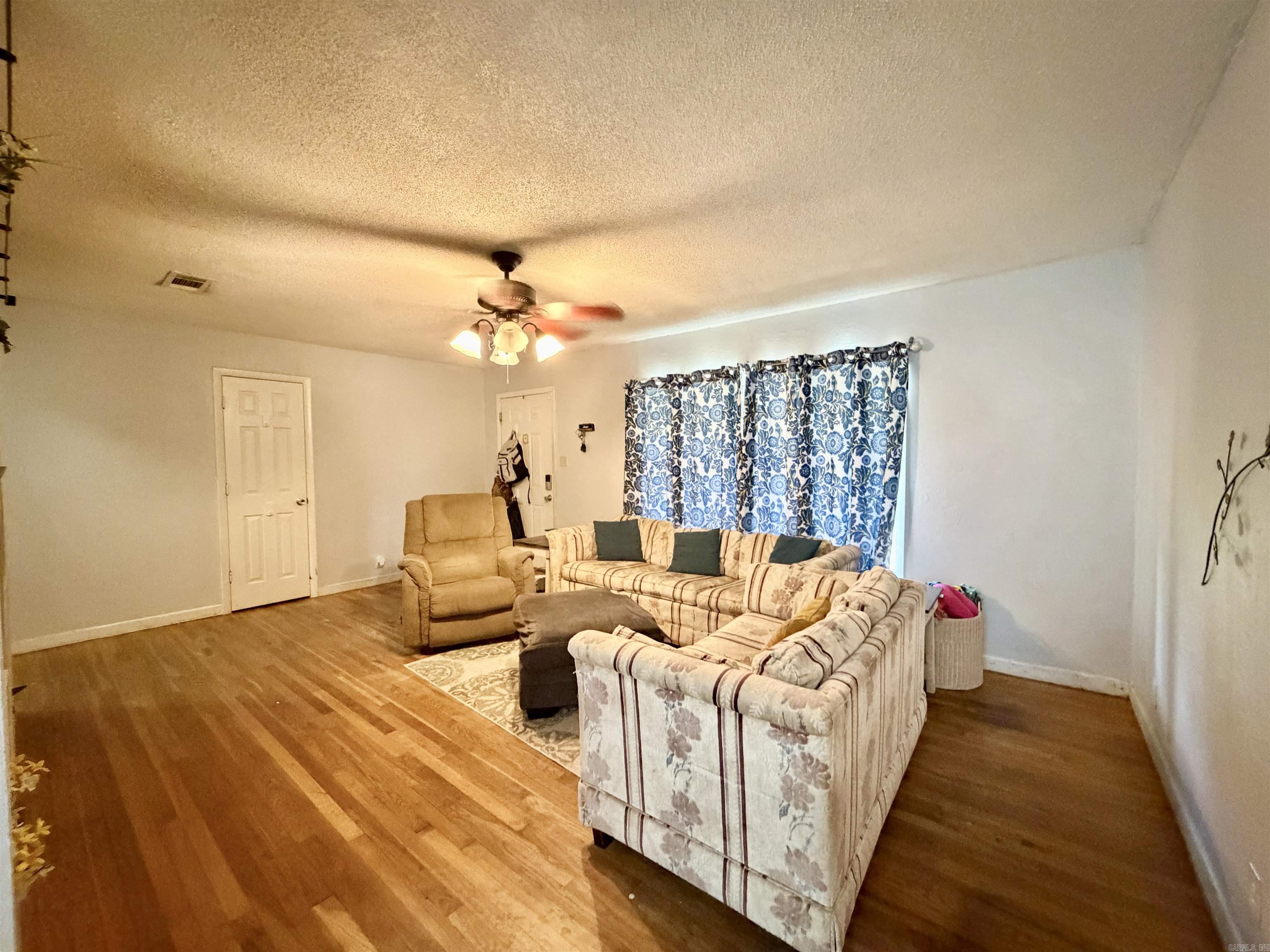 Keaton WW 2nd - Residential