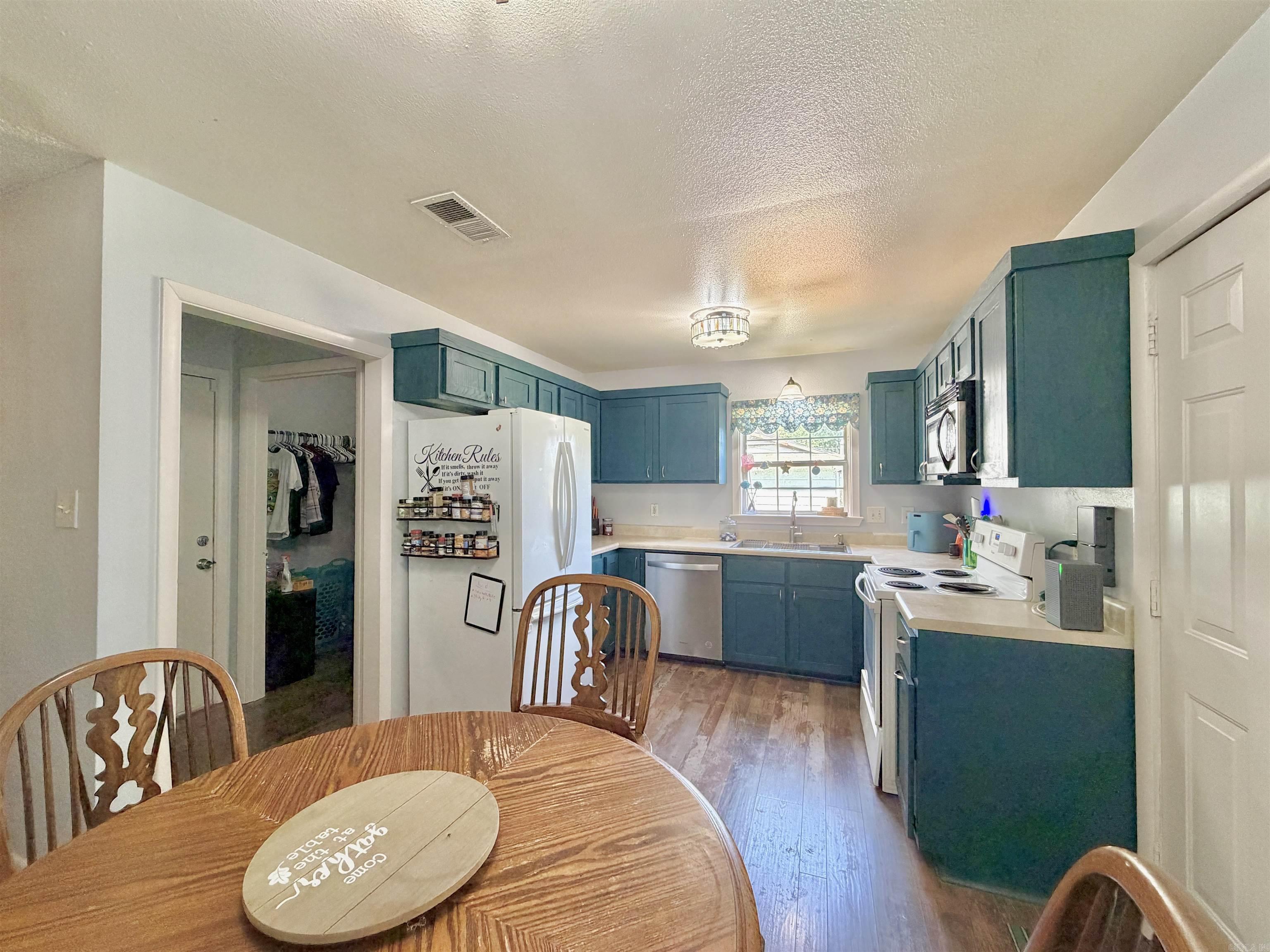 Keaton WW 2nd - Residential