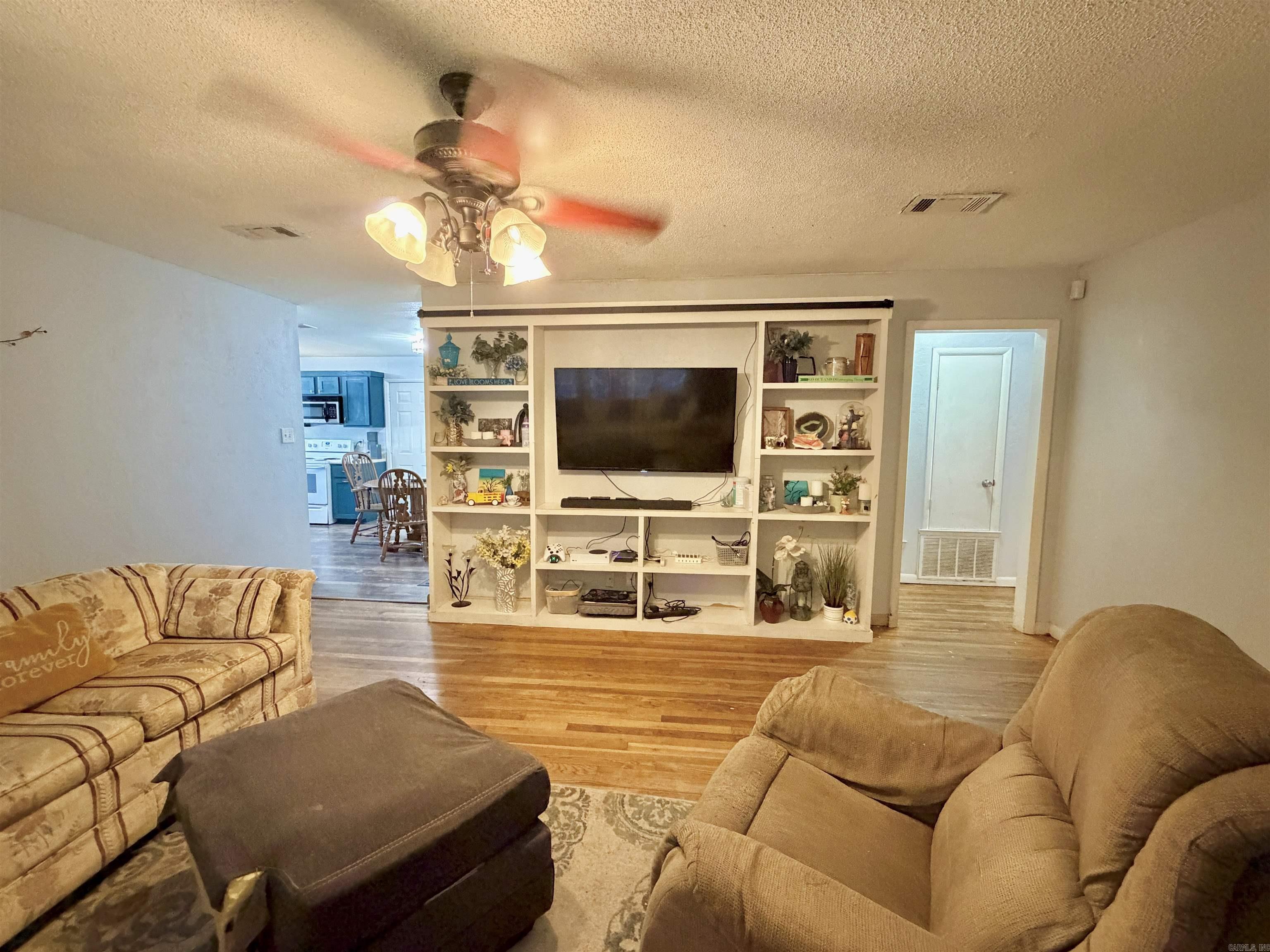Keaton WW 2nd - Residential
