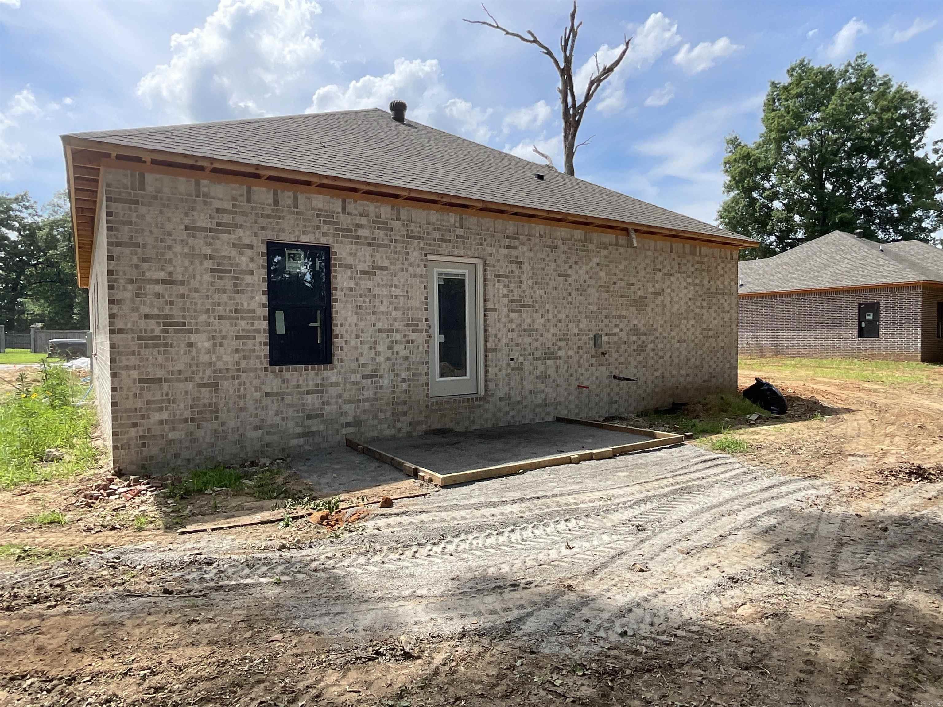 MCGEE MEADOWS - Residential