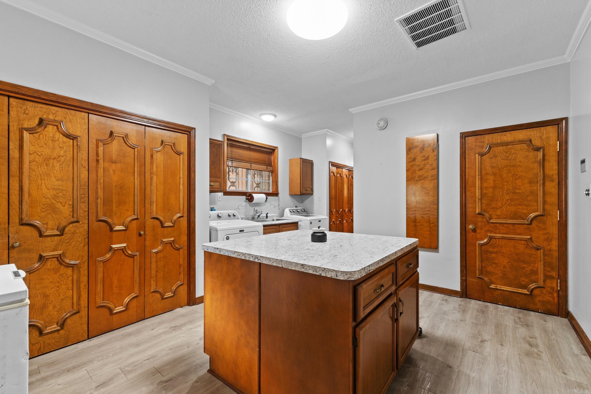 GREEN ACRES - Residential