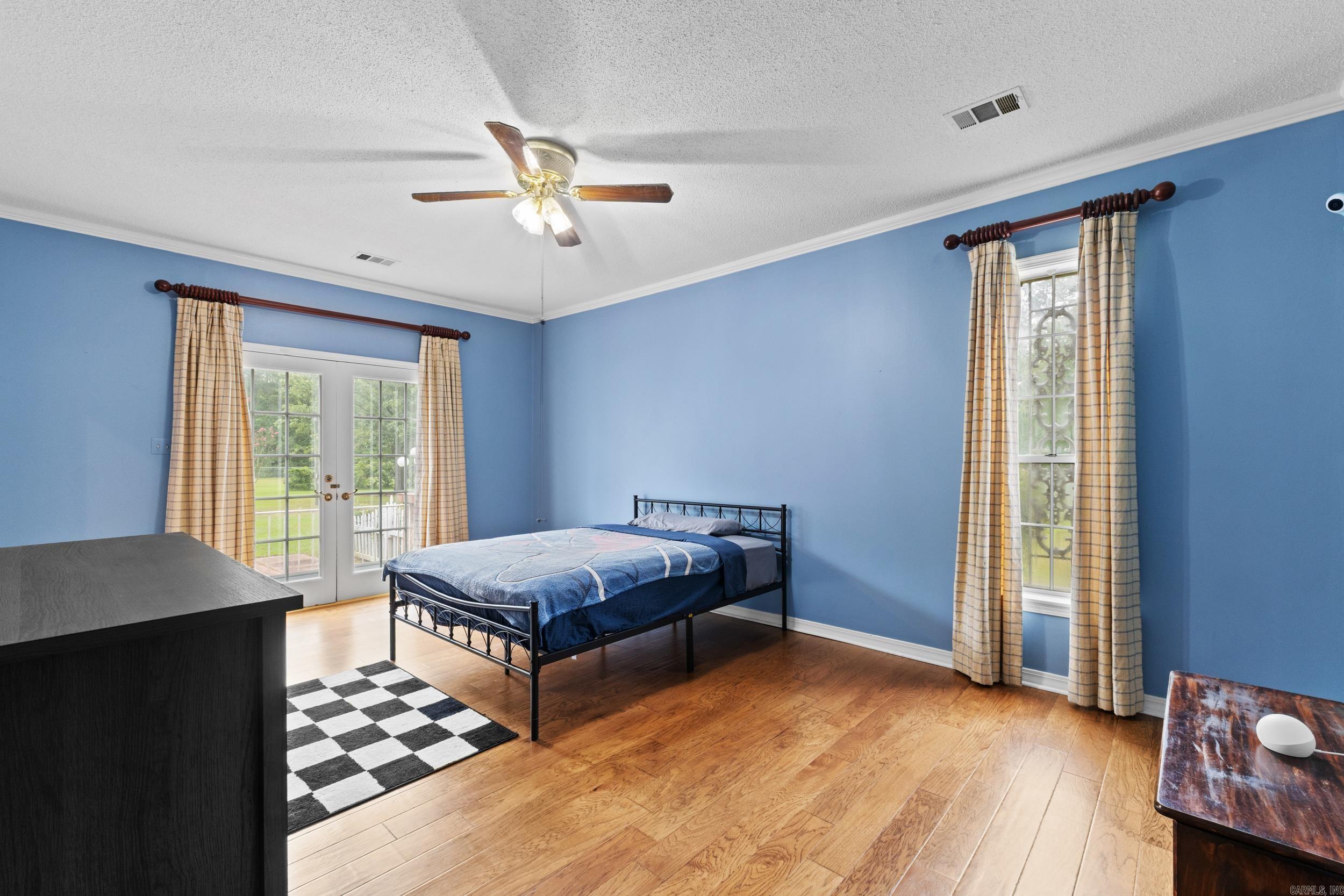GREEN ACRES - Residential