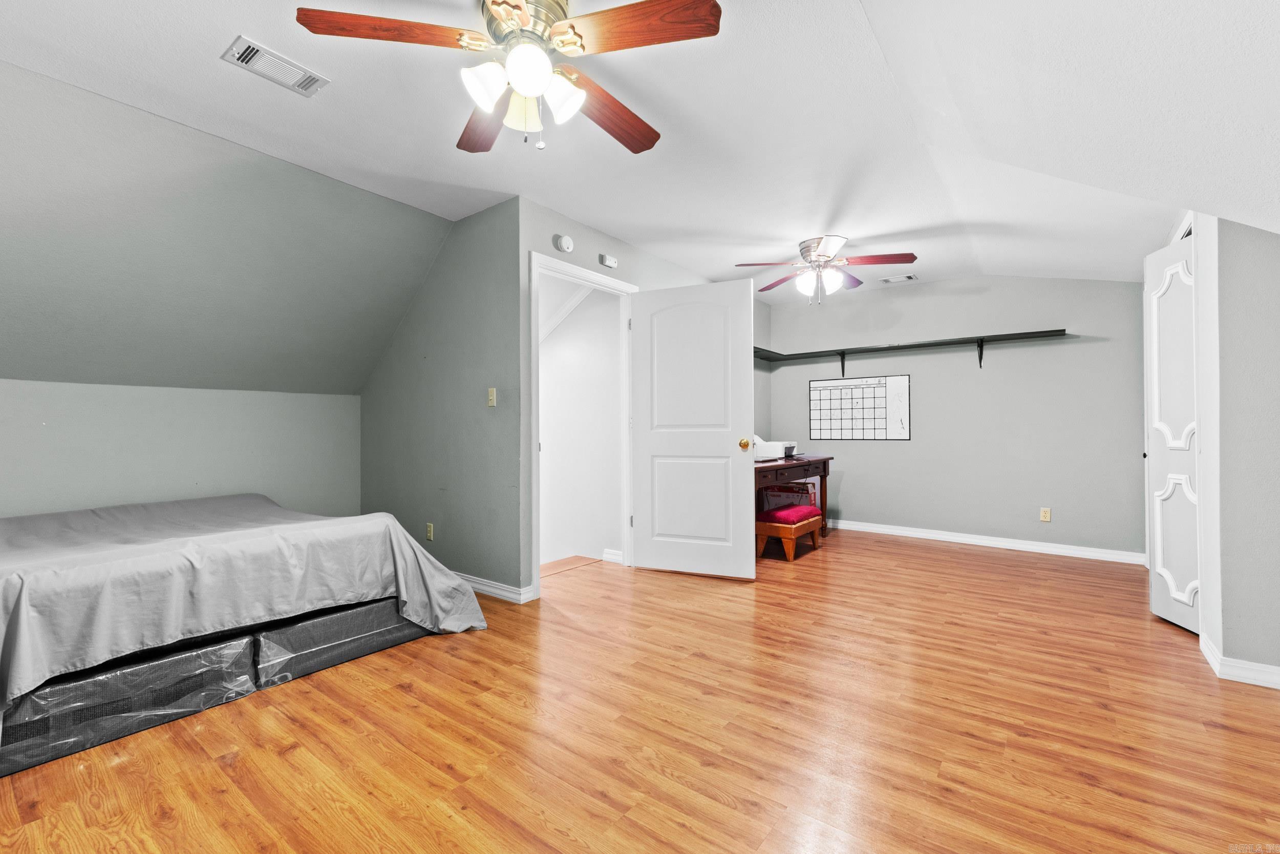 GREEN ACRES - Residential