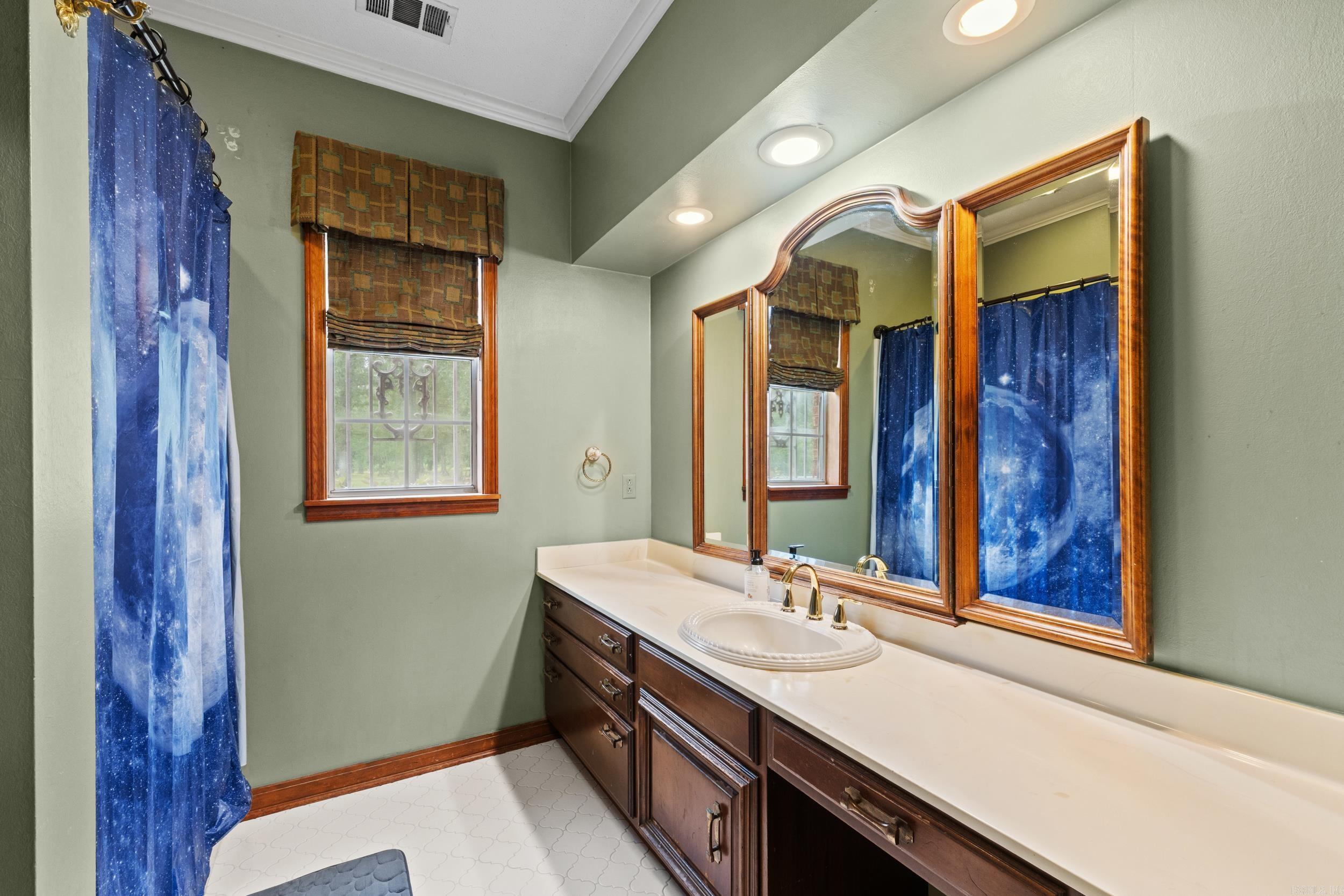 GREEN ACRES - Residential