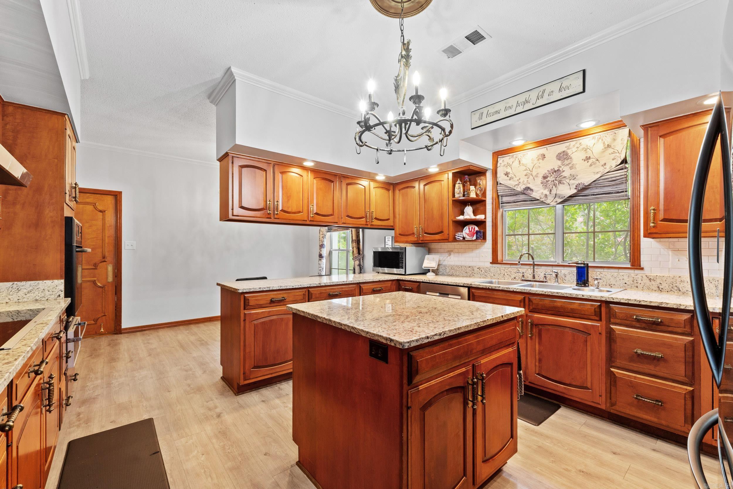 GREEN ACRES - Residential