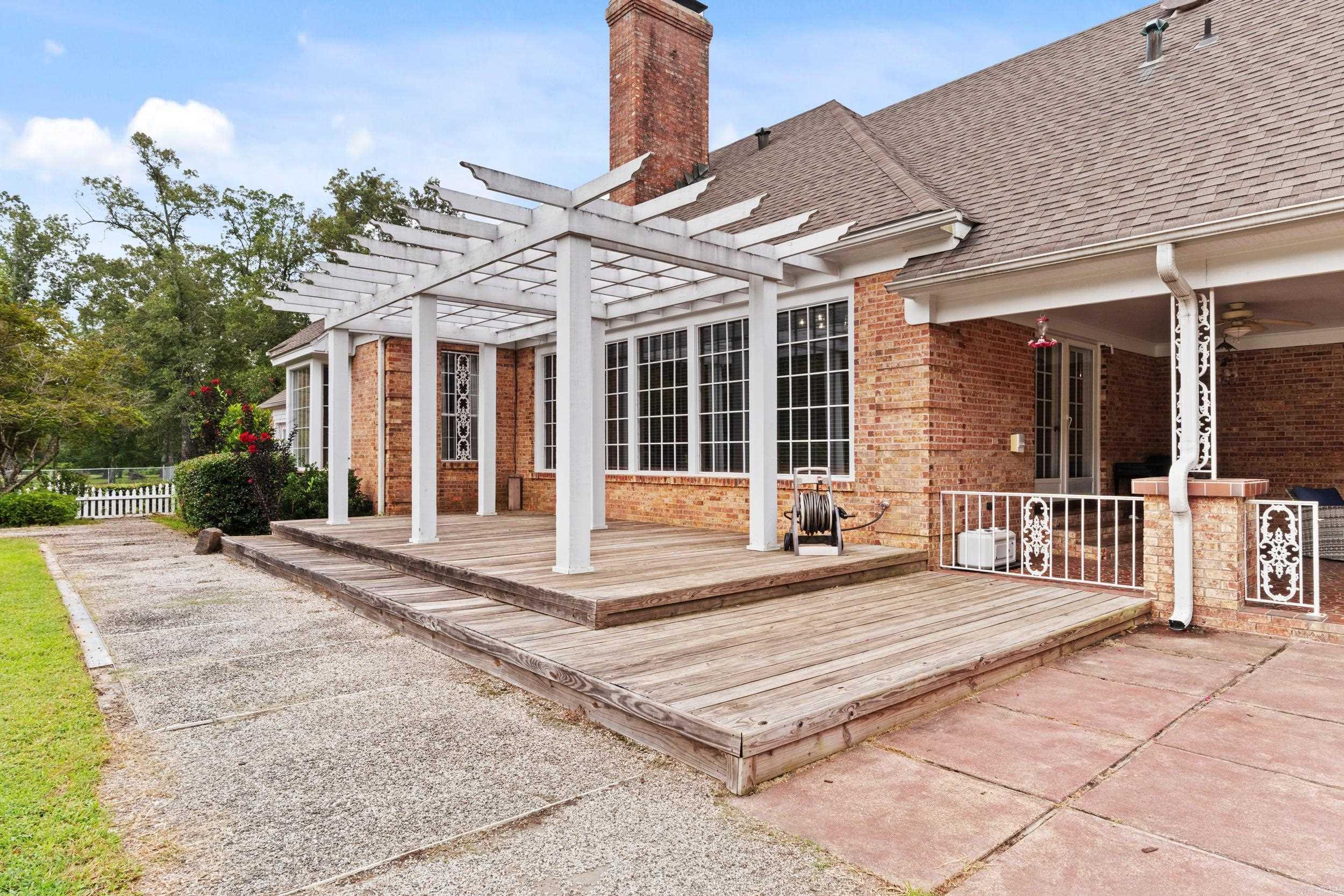 GREEN ACRES - Residential
