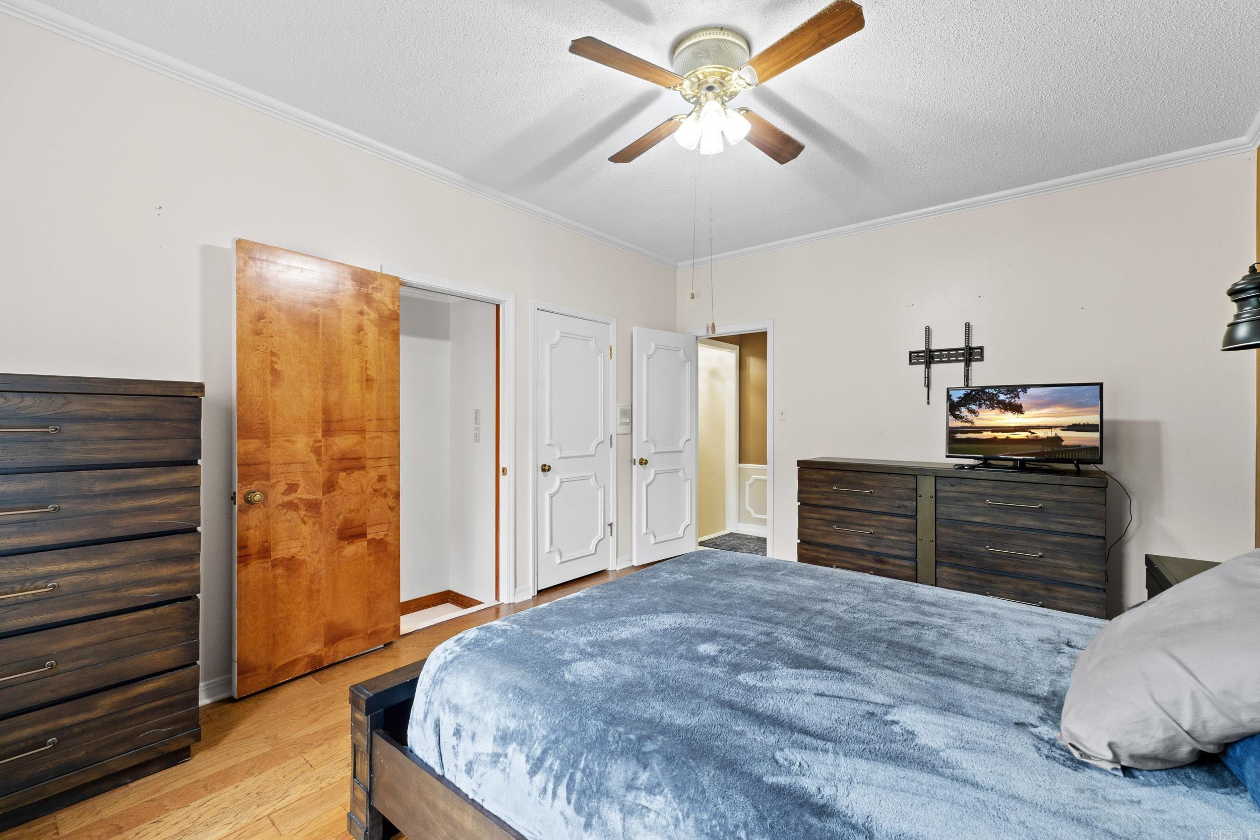 GREEN ACRES - Residential