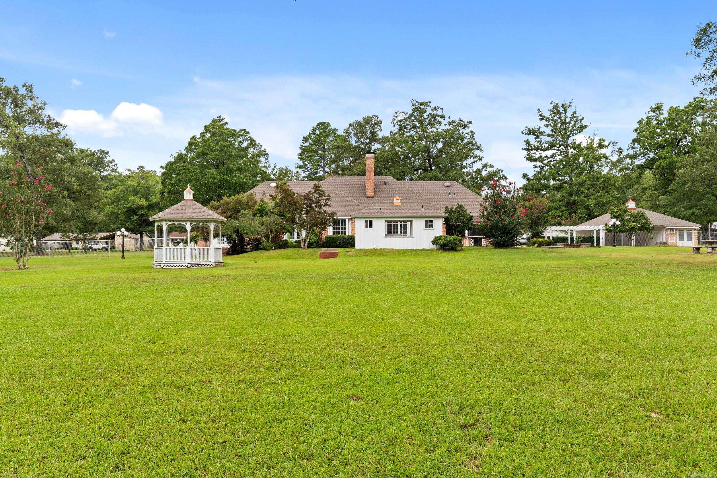 GREEN ACRES - Residential