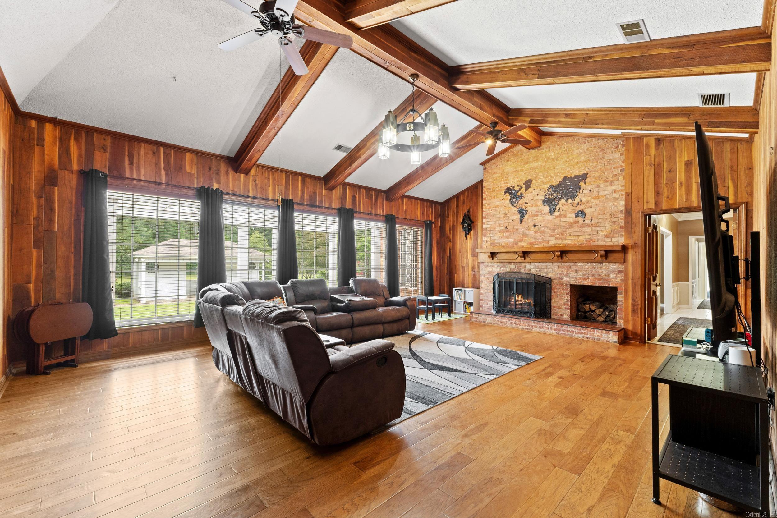 GREEN ACRES - Residential