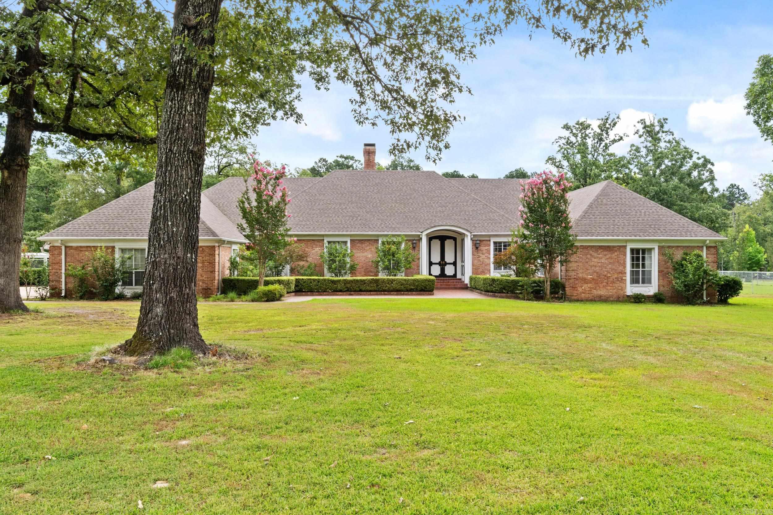 GREEN ACRES - Residential