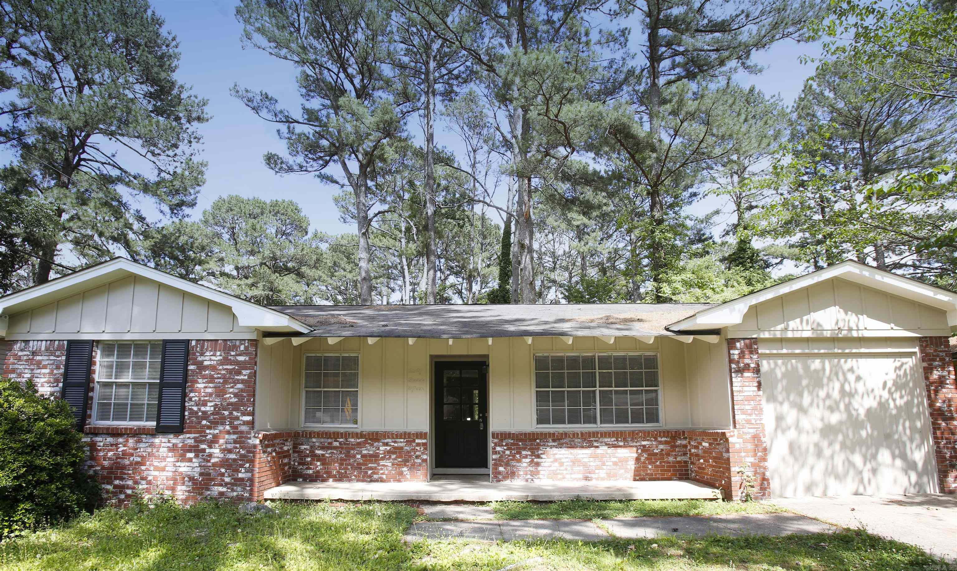 Charming 4BD/1.5BA in Little Rock that is waiting for you to call home. Living room opens up to eat-in-kitchen. Granite countertops in kitchen. Plenty of space in bedrooms. Large yard perfect for anyone with kids or pets. This property is managed by Hoffman Team so beware of scammers - we will never ask you to Cashapp us money. The lease for this property is for 18 months to 2 years with a 3% increase after the first year. Income must be 3x the amount of rent per month unless you have a housing voucher. Deposit, first month’s rent, and the $50 administration fee due before move in.