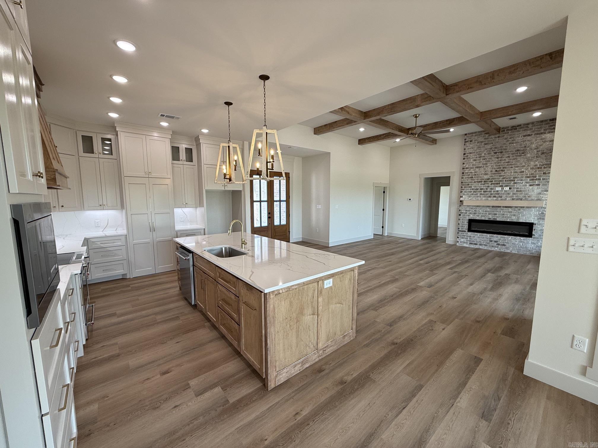 REPUBLICAN VALLEY ESTATES - Residential