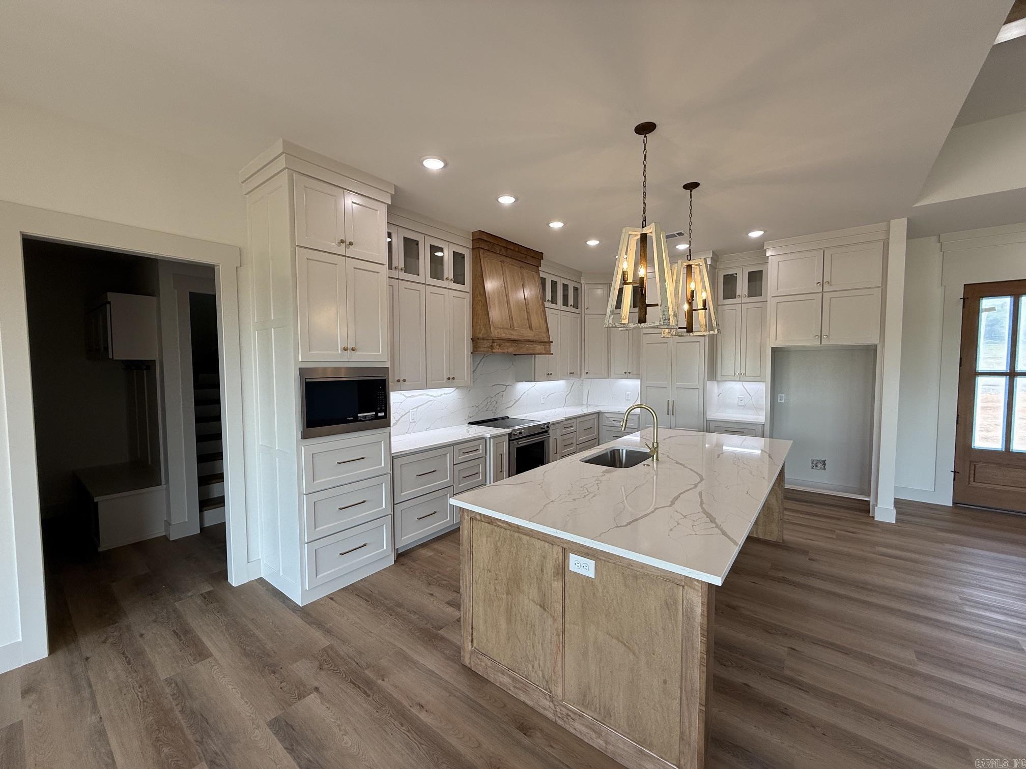 REPUBLICAN VALLEY ESTATES - Residential