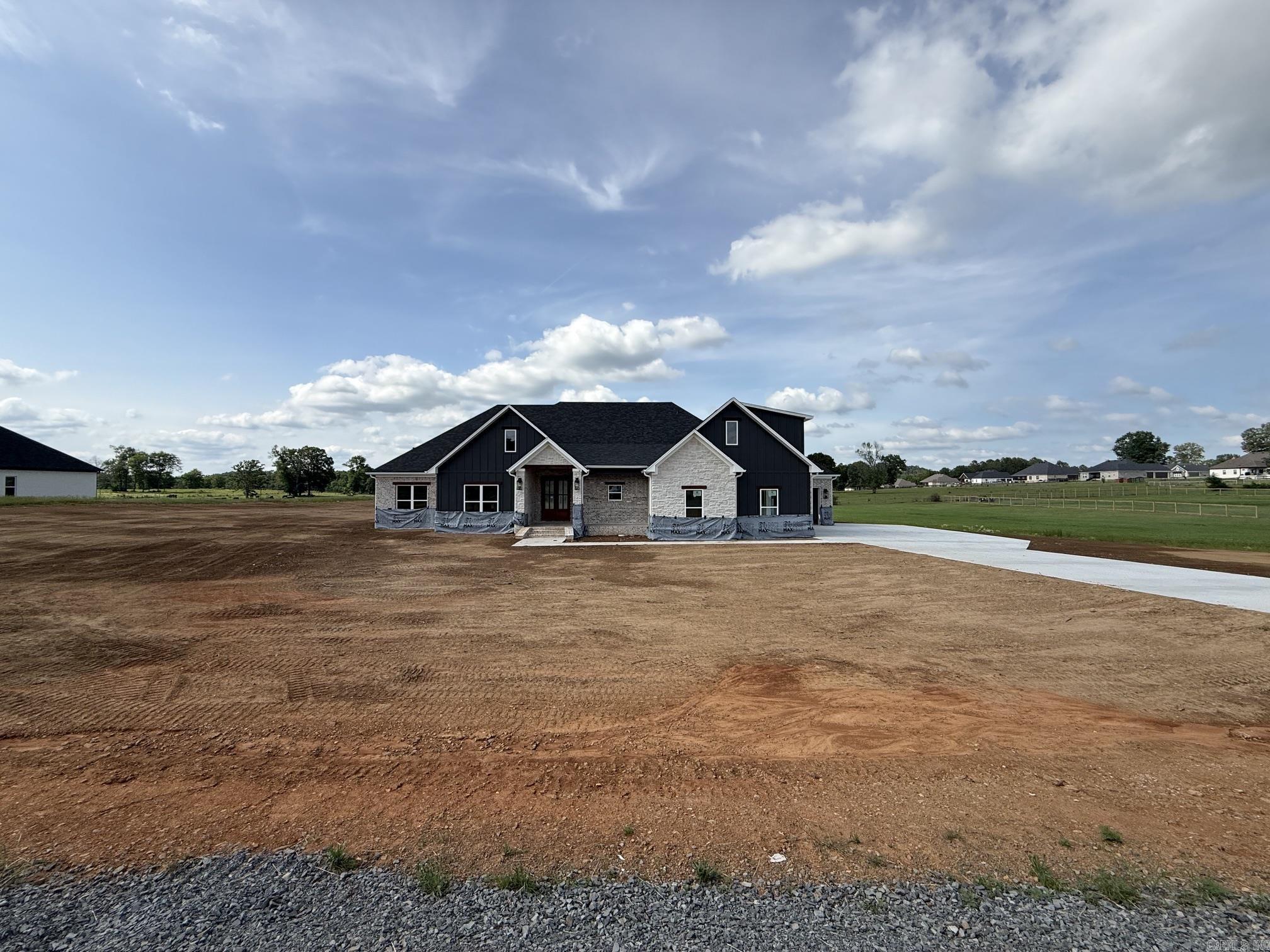 REPUBLICAN VALLEY ESTATES - Residential