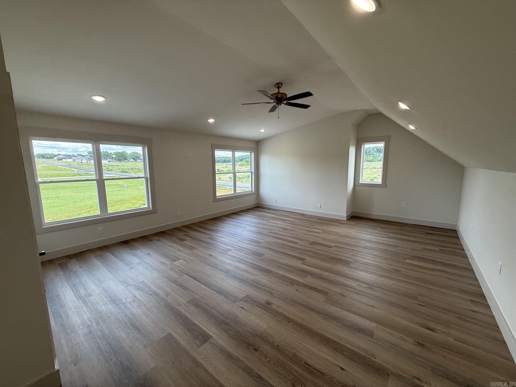 REPUBLICAN VALLEY ESTATES - Residential