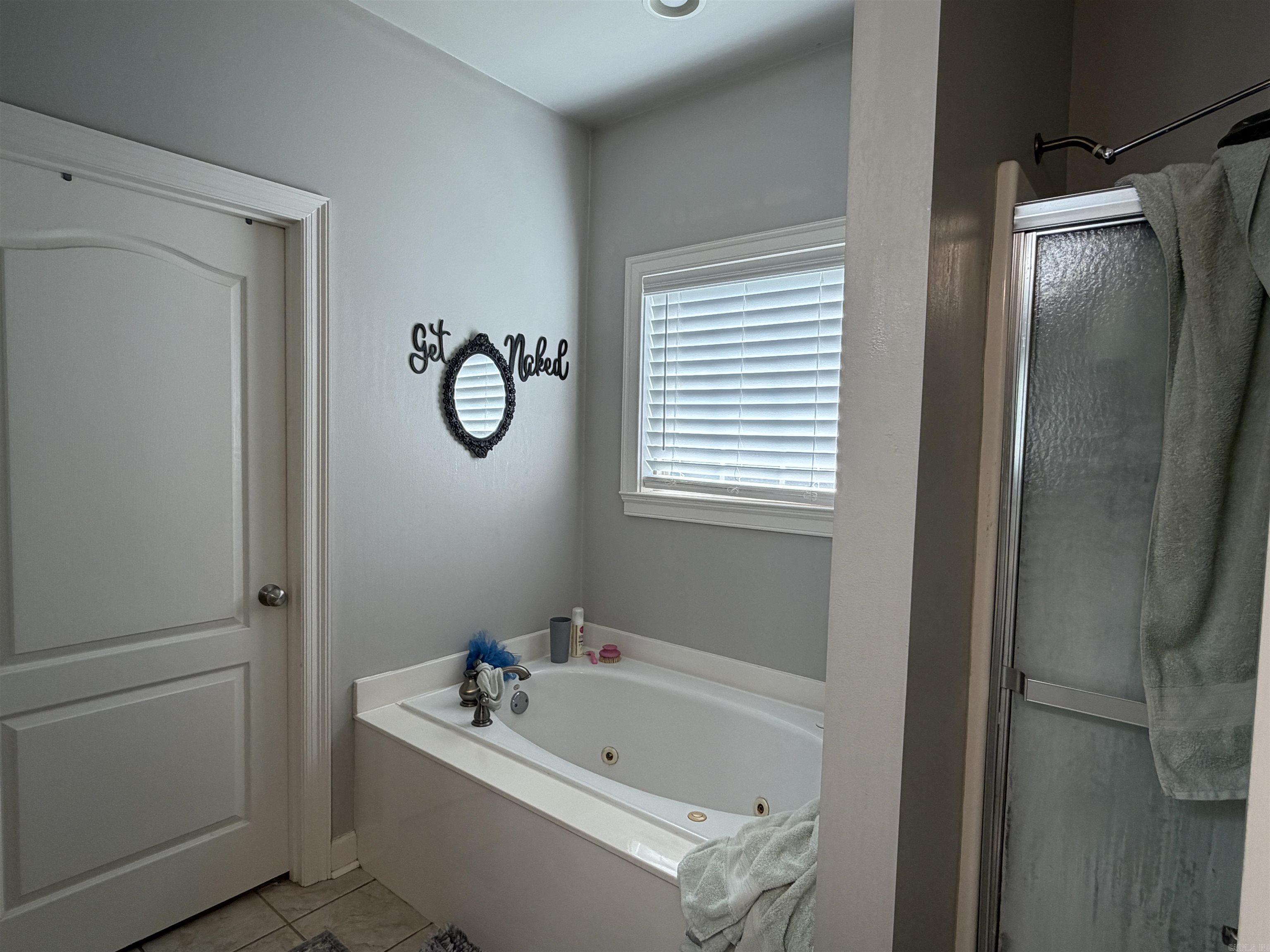 DANIELS OAKS - Residential