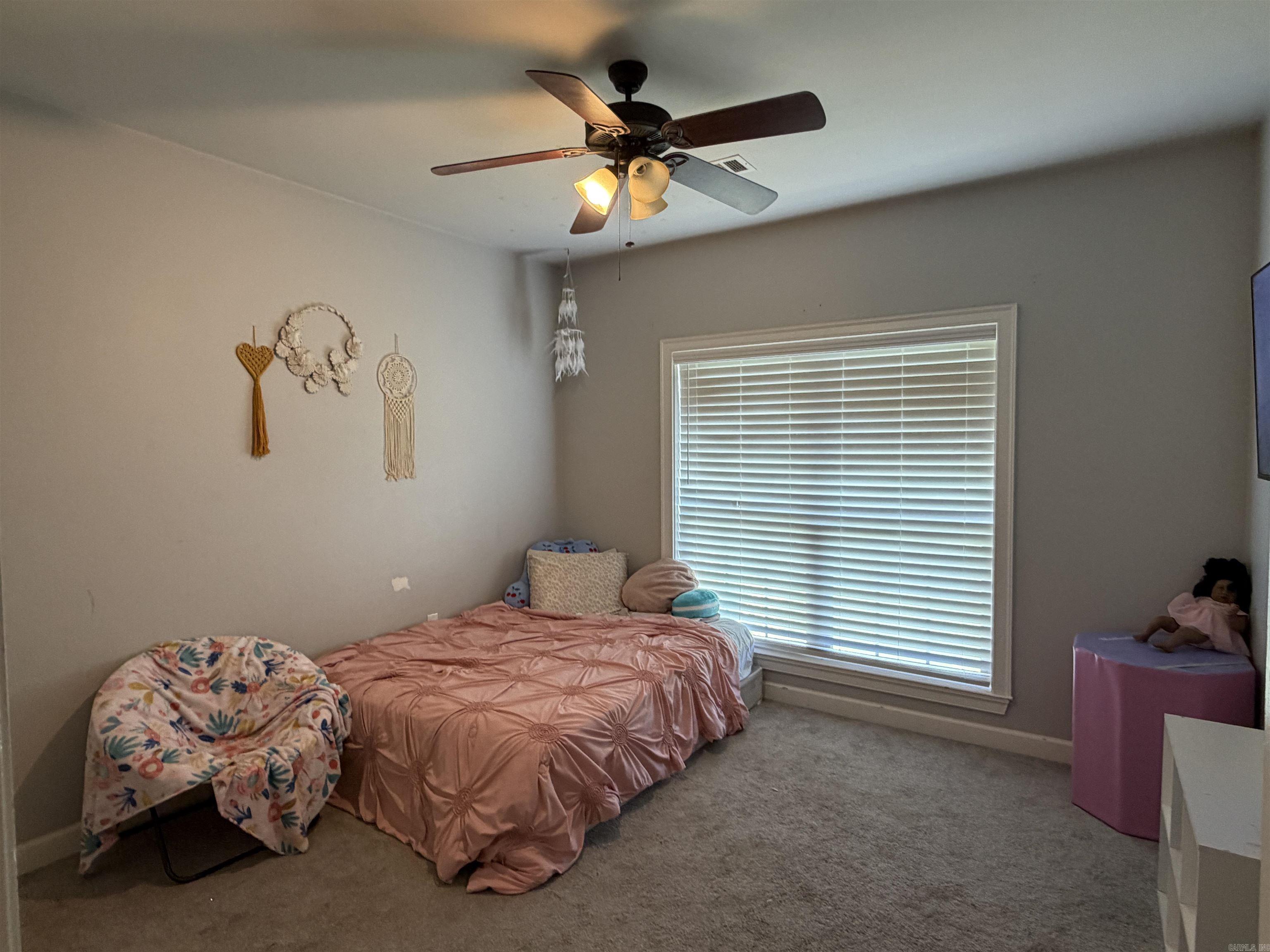 DANIELS OAKS - Residential