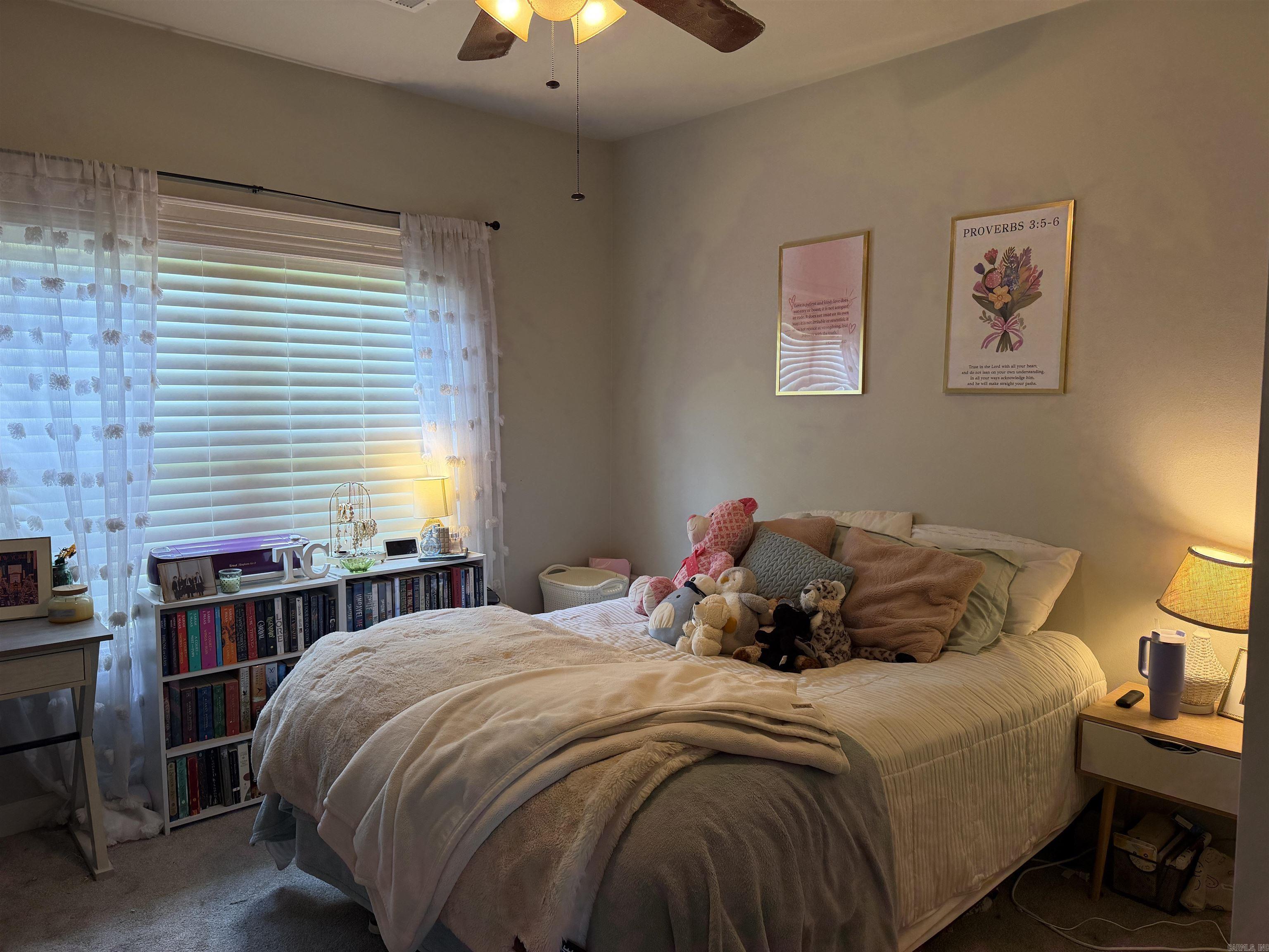 DANIELS OAKS - Residential