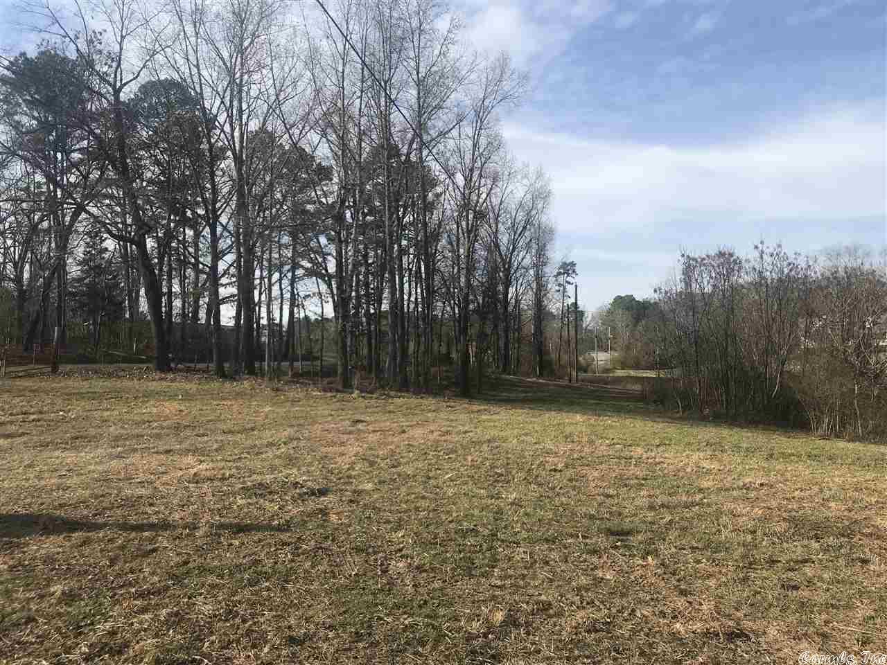 2+ ACRES IN BENTON TO BUILD YOUR DREAM HOME!!! NO BILL OF ASSURANCE. SEPTIC AND CITY WATER. ONLY 2 MINUTES FROM HIGHWAY 5! CLOSE TO EVERYTHING FOR AN EASY COMMUTE!
