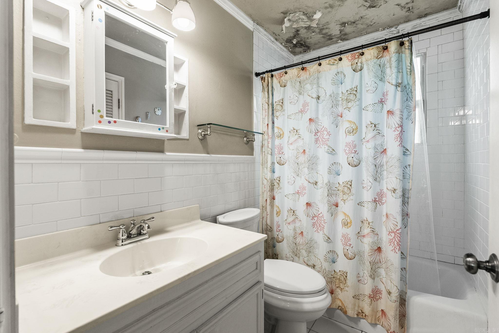 KINGWOOD PLACE - Residential