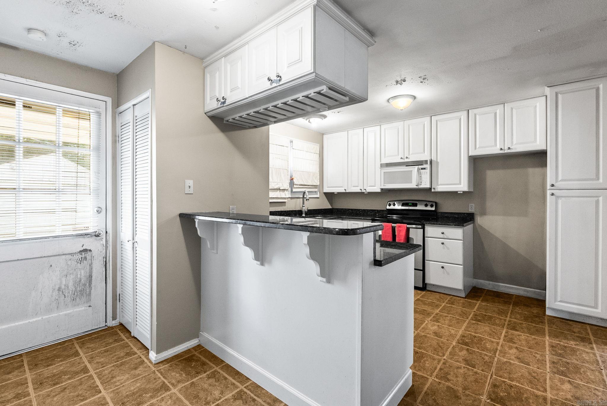 KINGWOOD PLACE - Residential