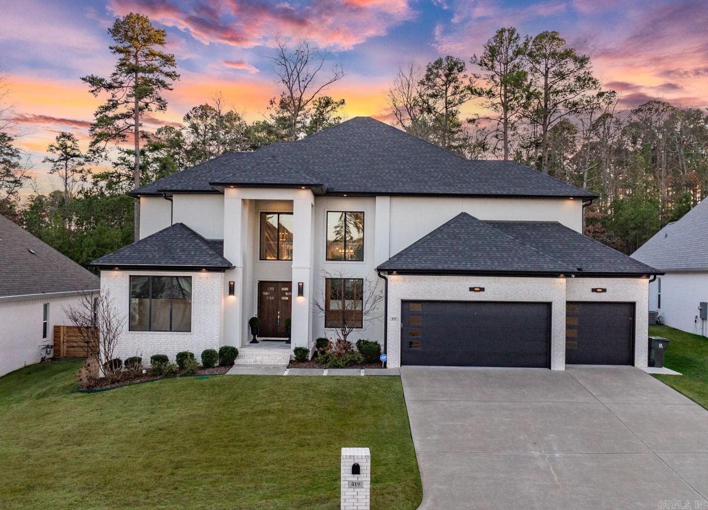 CHENAL VALLEY "ENSBURY PLACE" - Residential