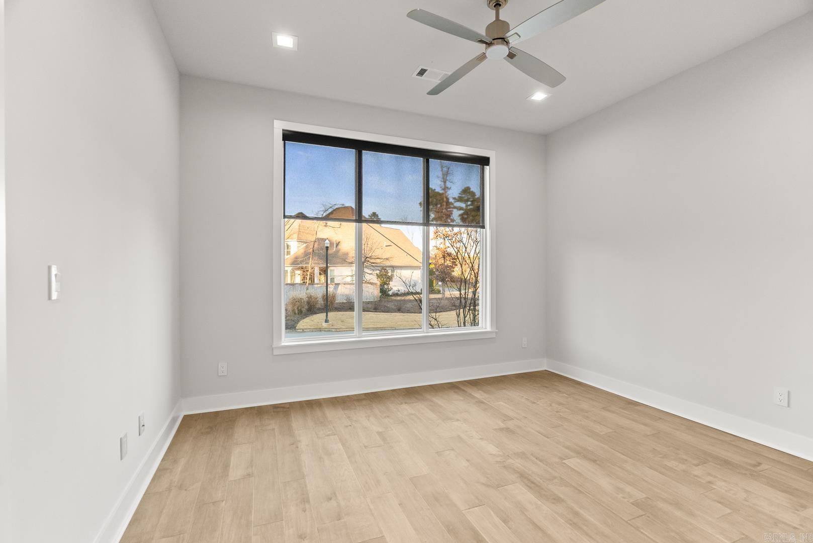 CHENAL VALLEY "ENSBURY PLACE" - Residential