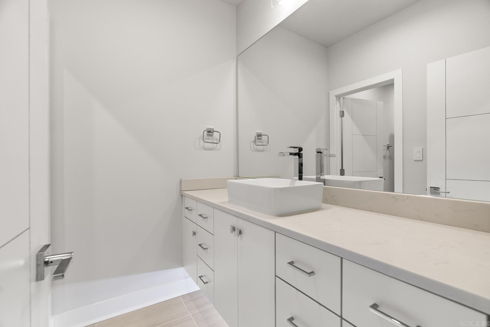 CHENAL VALLEY "ENSBURY PLACE" - Residential