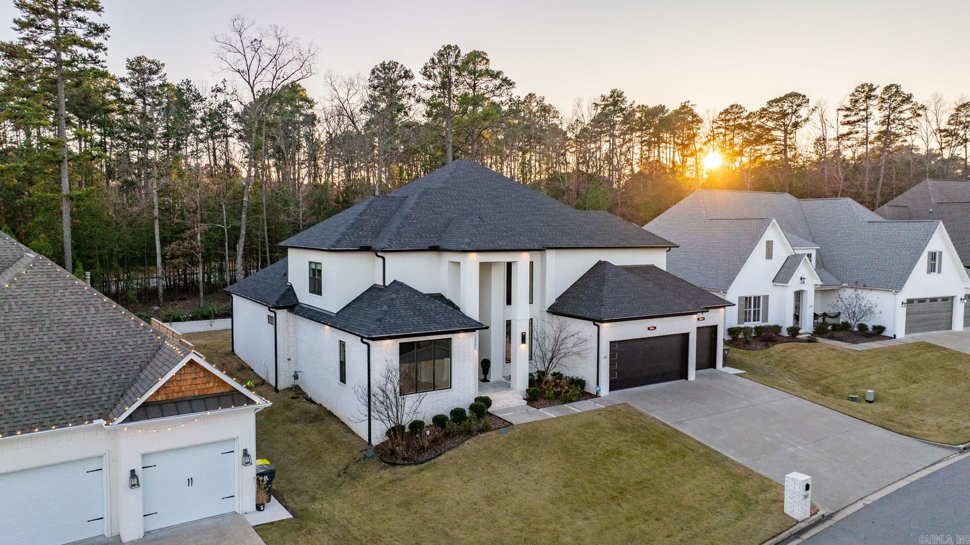 CHENAL VALLEY "ENSBURY PLACE" - Residential