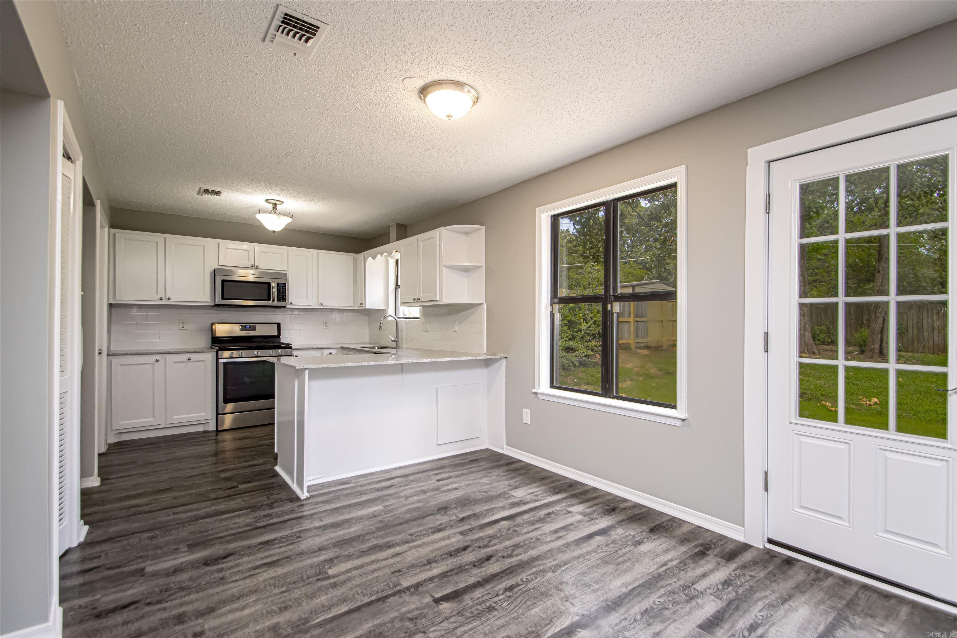 PLEASANT VIEW - Residential