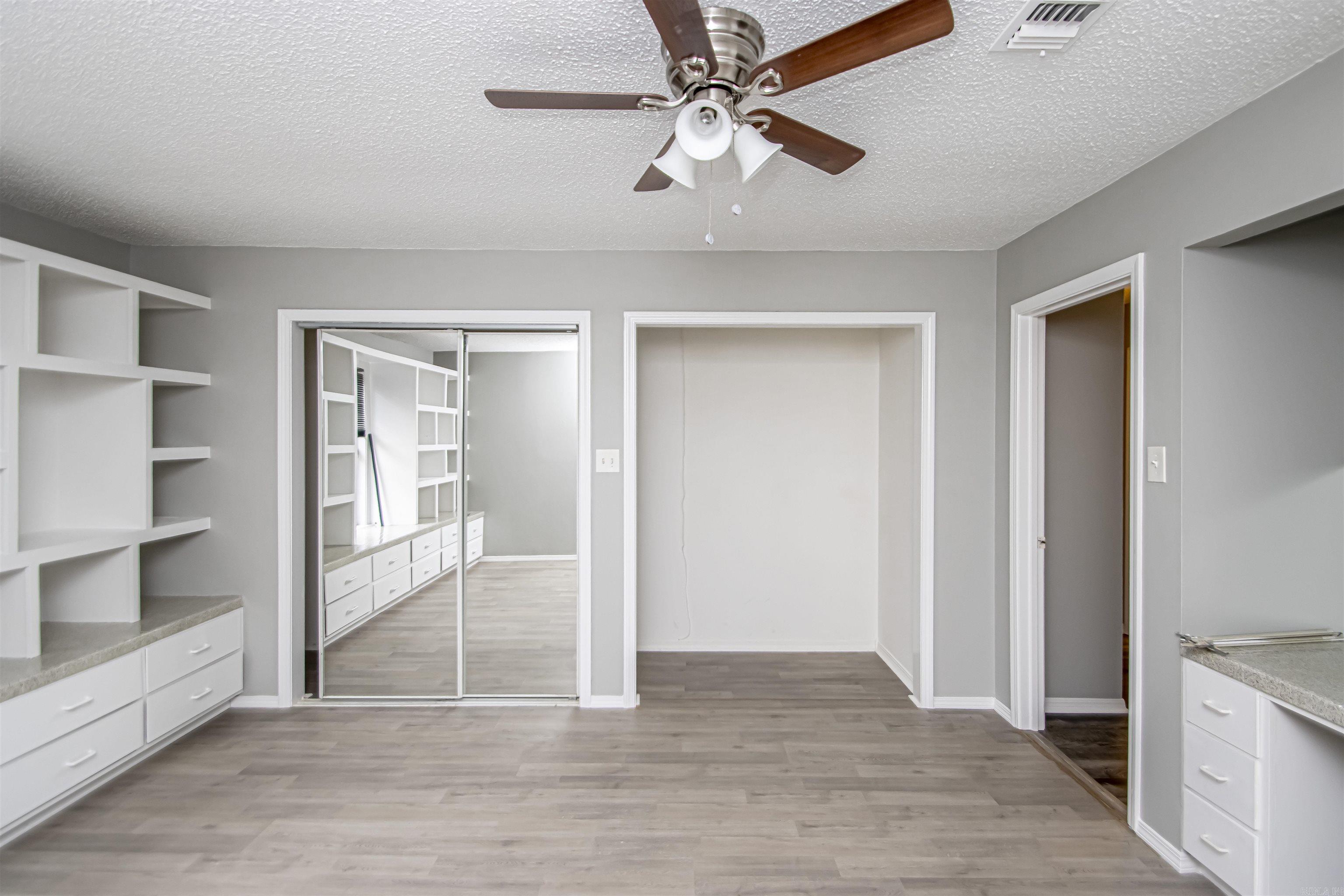 PLEASANT VIEW - Residential