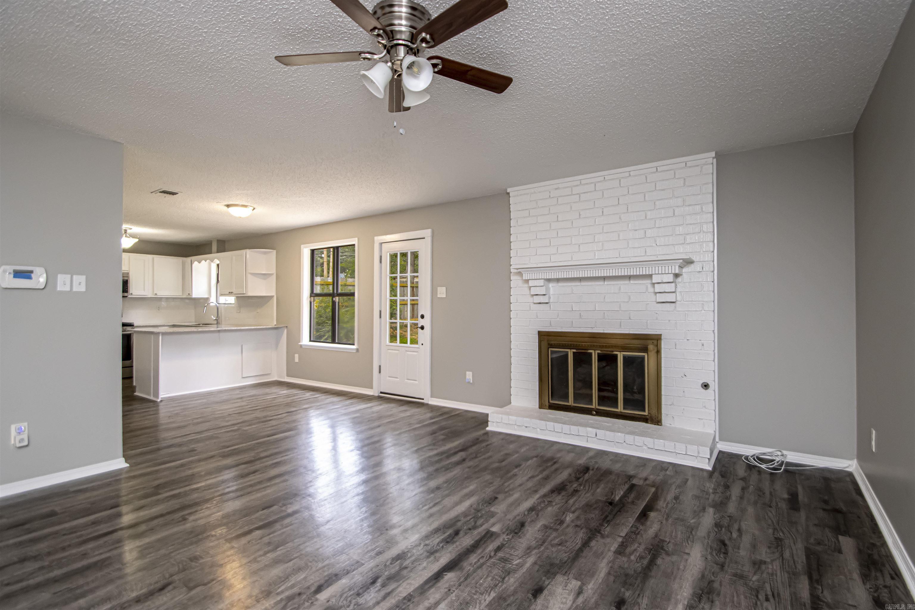 PLEASANT VIEW - Residential