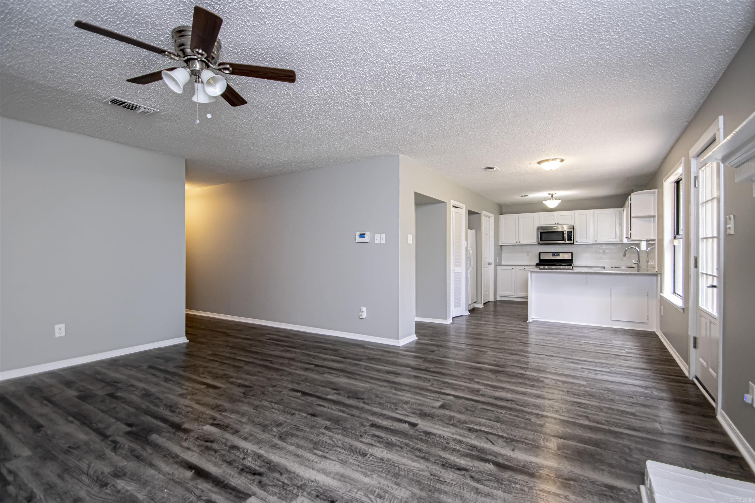 PLEASANT VIEW - Residential