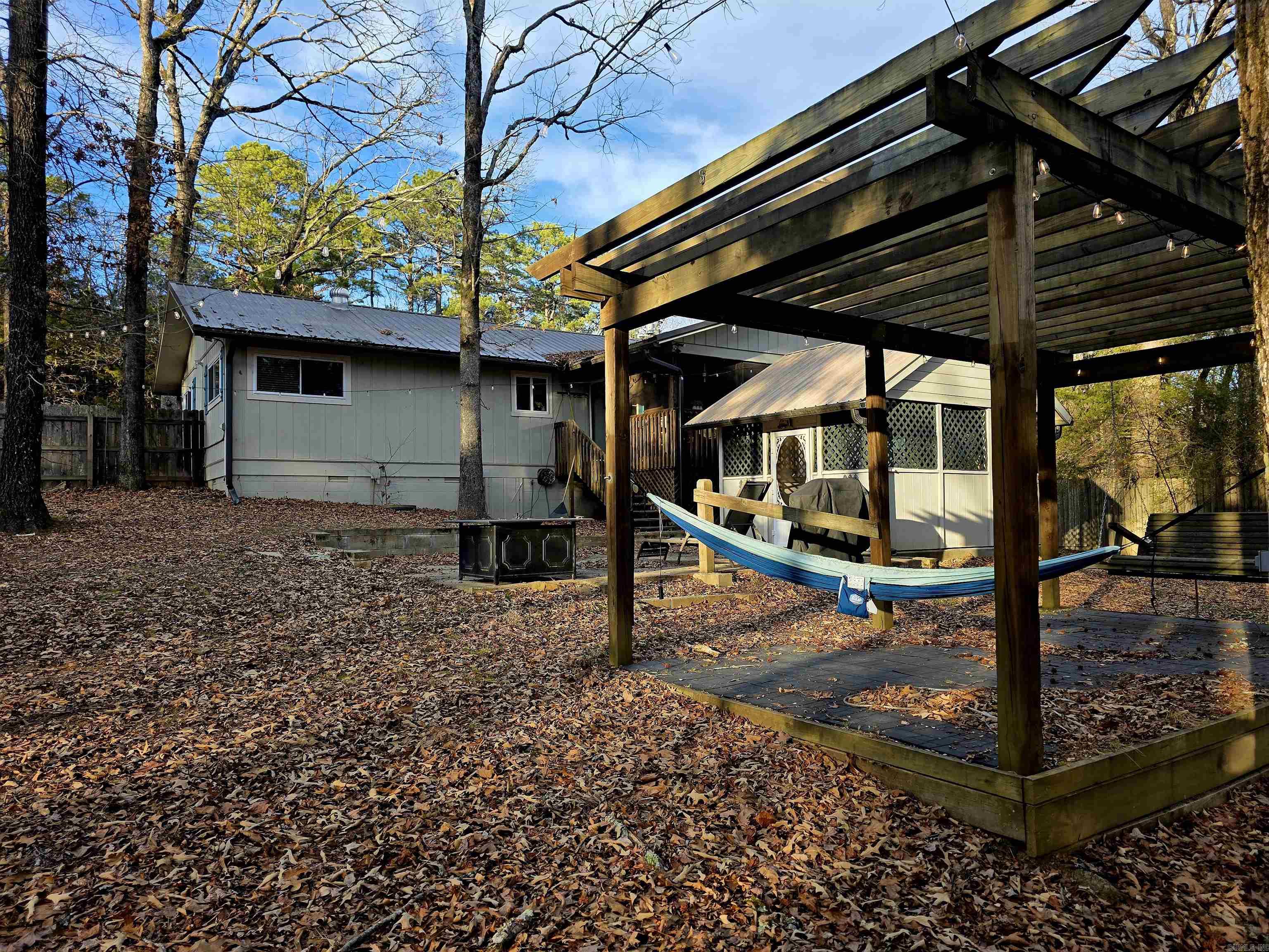 HAMILTON HILLS - Residential
