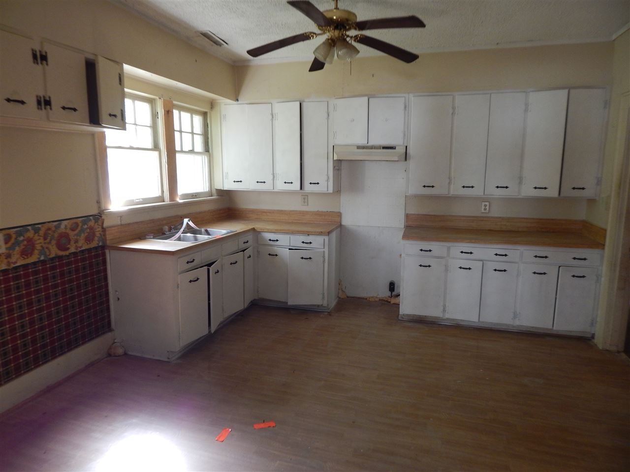 AUSTIN & TAYLOR ADDITION - Residential