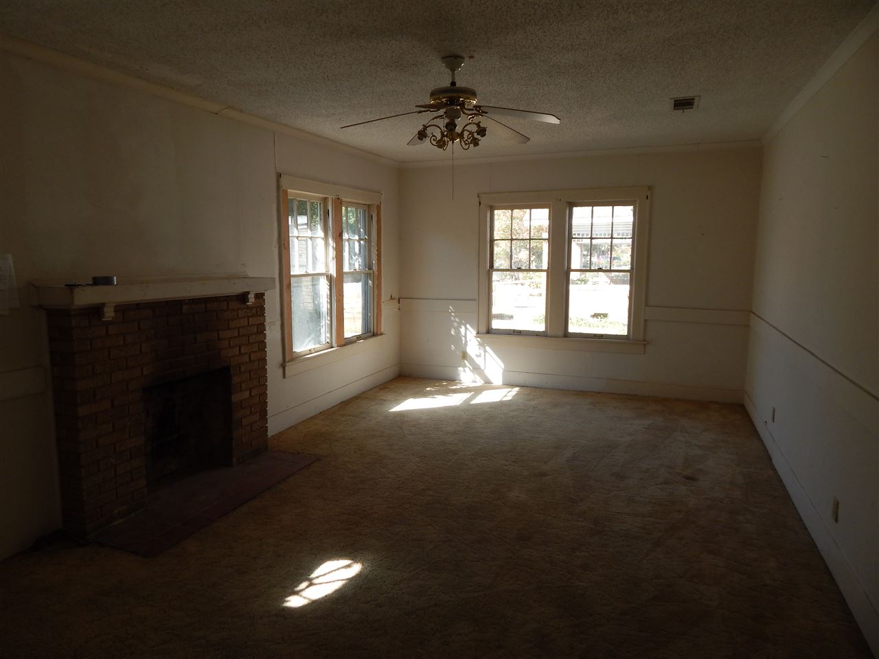AUSTIN & TAYLOR ADDITION - Residential