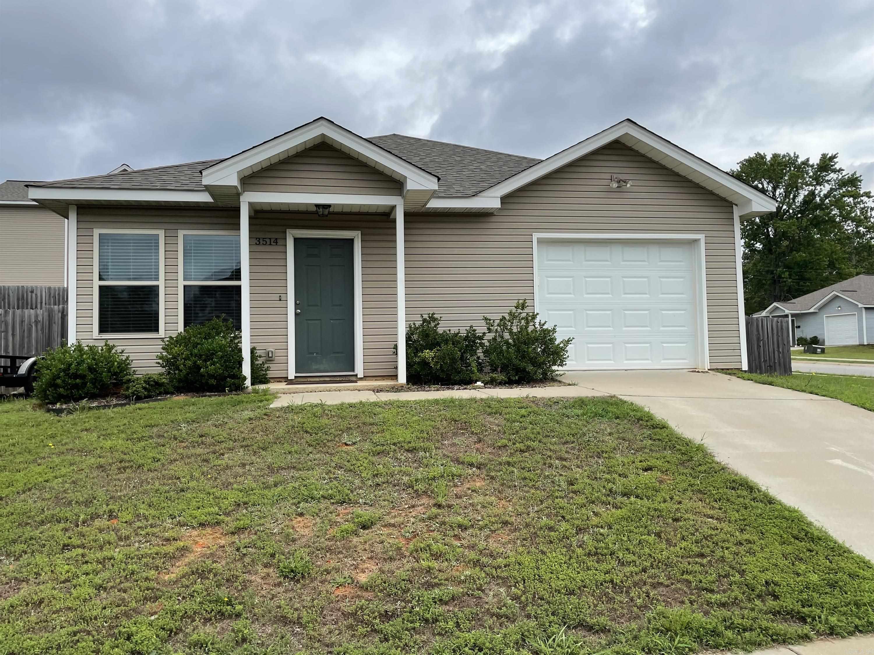 3 bedroom, 2 bathroom house with open floor plan. Fenced in back yard. One car garage.