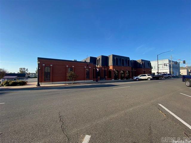 Leased before Listed. 1623sqft office space. Call for more details.