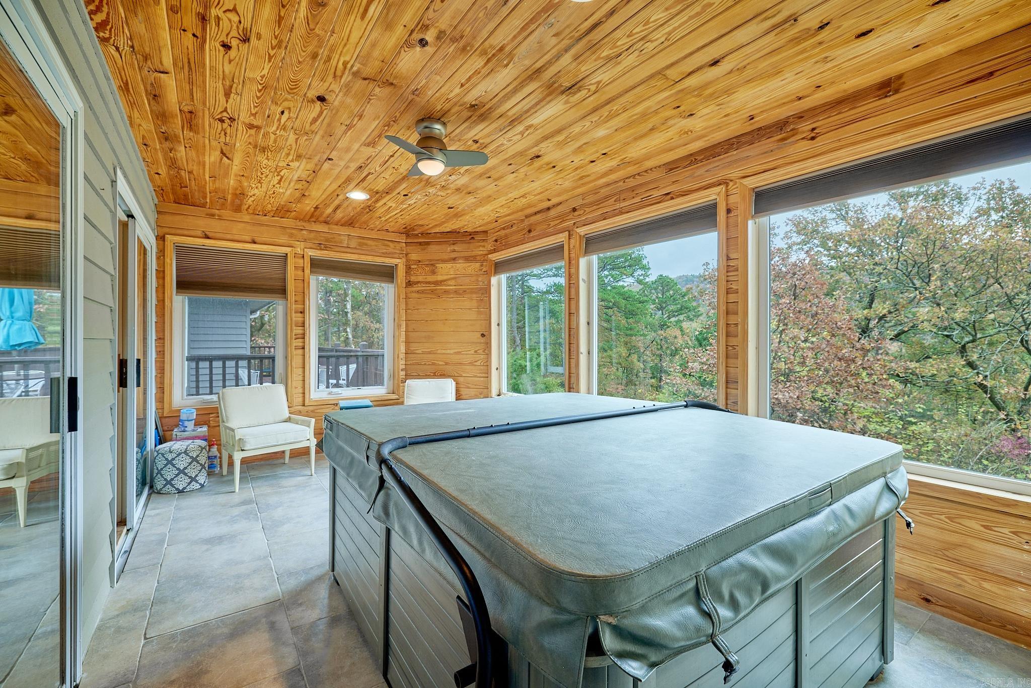DIERKS FORESTS - Residential