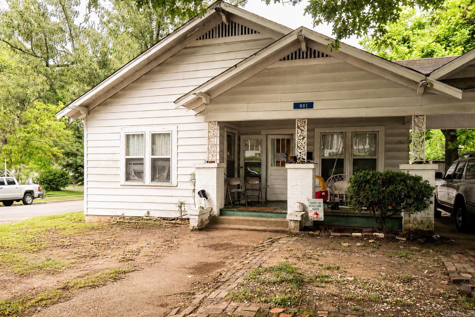 This 2-bedroom, 1-bath home already has a long-term renter in place, making it a perfect investment property.